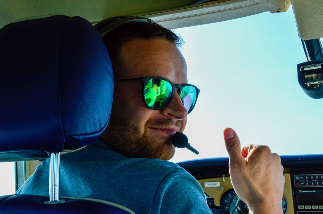 Cómo usar Copilot para youtube: guía paso a paso